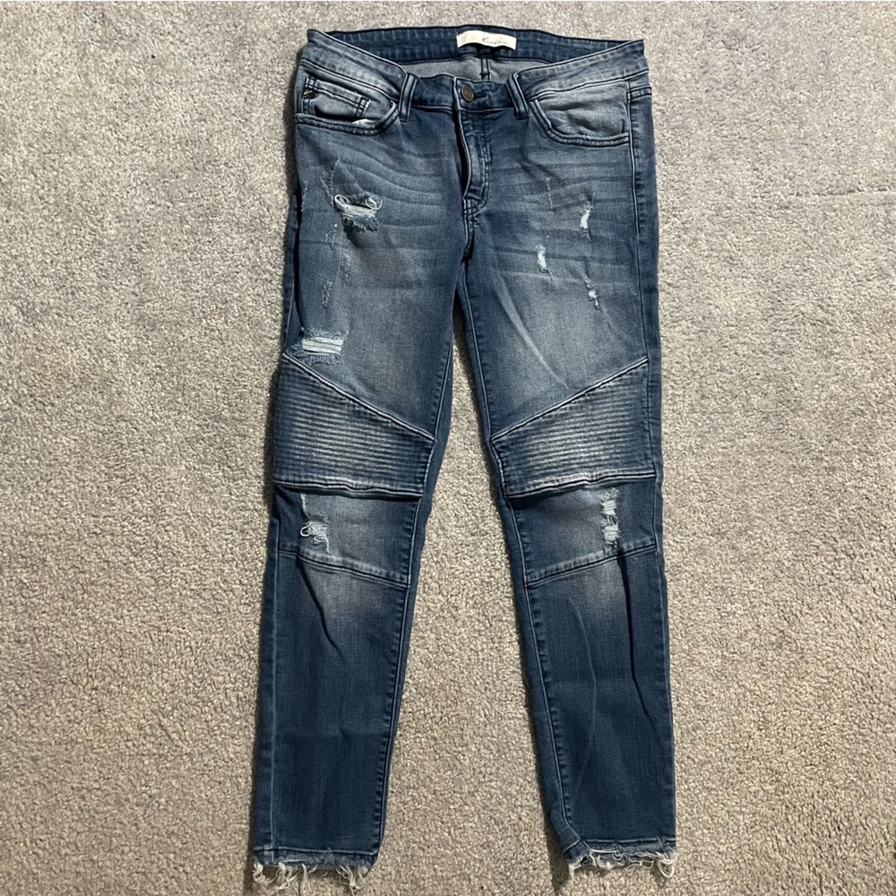 EUC KanCan Mid-rise Distressed Skinny Jean